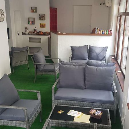 House Coffe Hostel Burgas Stad Buitenkant foto