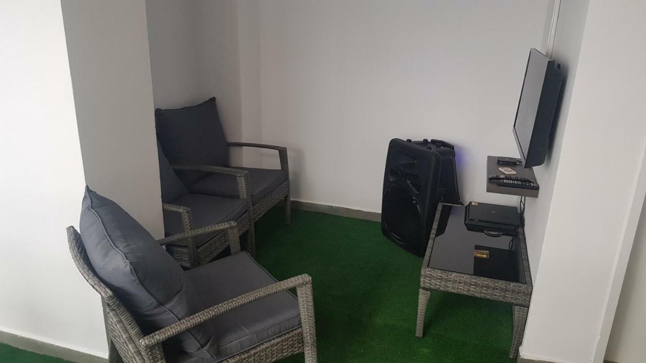 House Coffe Hostel Burgas Stad Buitenkant foto