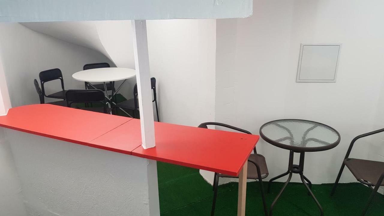House Coffe Hostel Burgas Stad Buitenkant foto